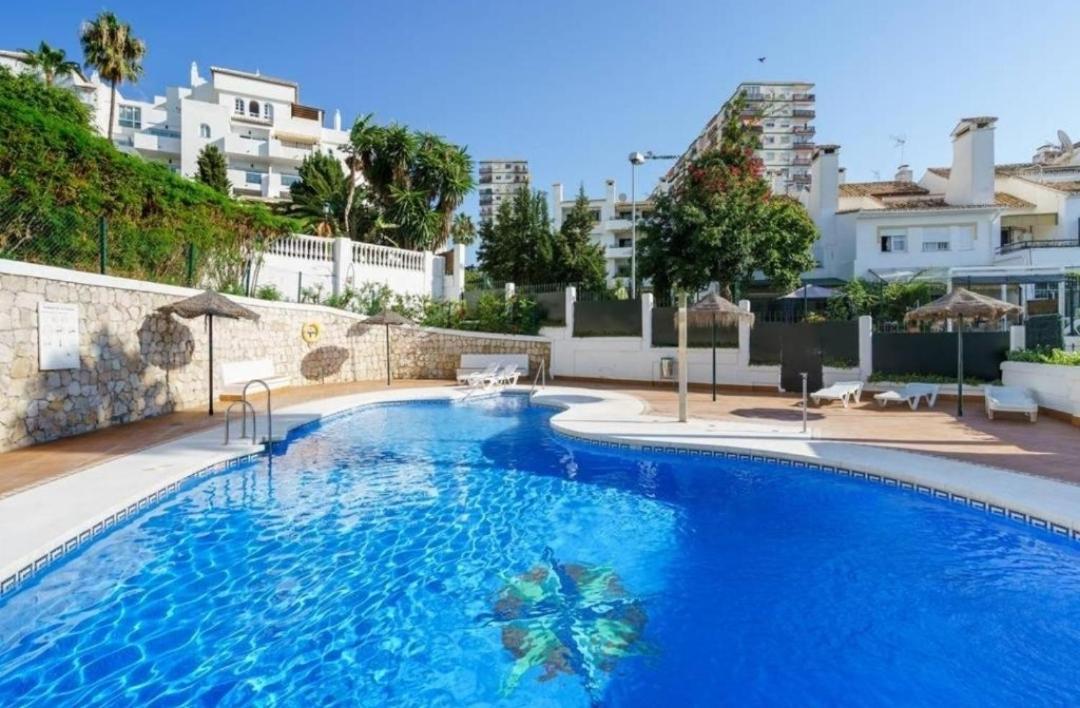 דירות בנאלמדנה Apartamento Cerca Del Mar Con Piscina Y Parking. מראה חיצוני תמונה
