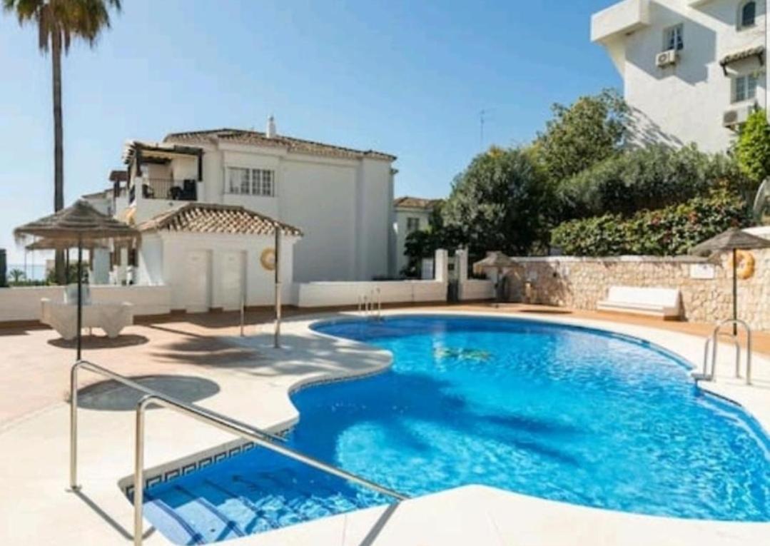 דירות בנאלמדנה Apartamento Cerca Del Mar Con Piscina Y Parking. מראה חיצוני תמונה